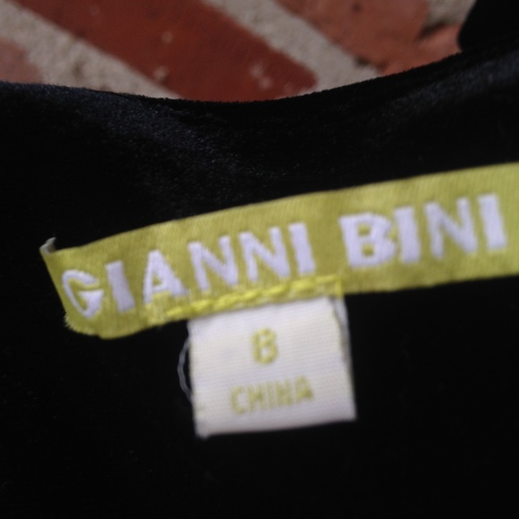 Black Velvet Off-Shoulder Midi Dress Medium / 8 - Picture 7 of 8